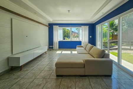 Casa de condomínio para alugar com 830m², 3 quartos e 4 vagas