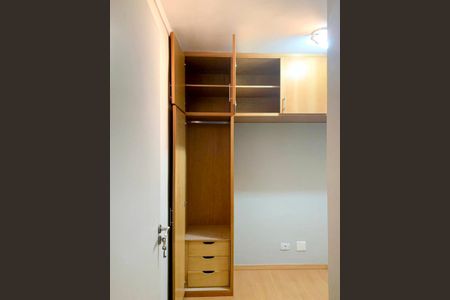 Apartamento à venda com 70m², 3 quartos e 2 vagas Apartamento à venda com 70m², 3 quartos e 2 vagasQuarto 3