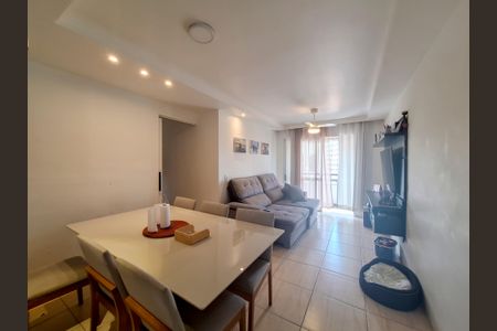 Apartamento à venda com 70m², 3 quartos e 2 vagas Apartamento à venda com 70m², 3 quartos e 2 vagasSala