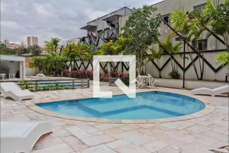 Apartamento à venda com 70m², 3 quartos e 2 vagas Apartamento à venda com 70m², 3 quartos e 2 vagasÁrea comum - Piscina