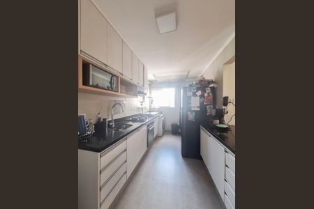 Apartamento à venda com 70m², 3 quartos e 2 vagas Apartamento à venda com 70m², 3 quartos e 2 vagasCozinha