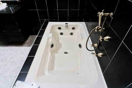 Casa à venda com 400m², 4 quartos e 8 vagasBanheiro da Suíte