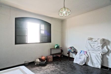 Casa à venda com 400m², 4 quartos e 8 vagasQuarto 2