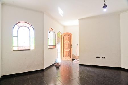 Casa à venda com 400m², 4 quartos e 8 vagasSala
