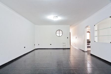 Casa à venda com 400m², 4 quartos e 8 vagasSala