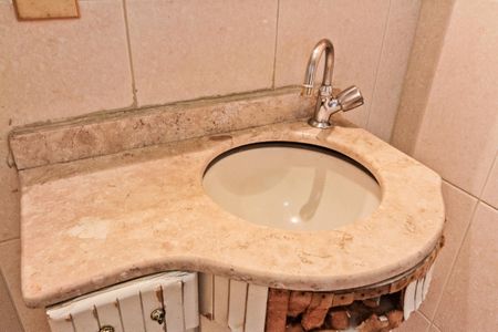 Casa à venda com 400m², 4 quartos e 8 vagasLavabo