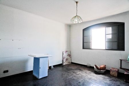 Casa à venda com 400m², 4 quartos e 8 vagasQuarto 2