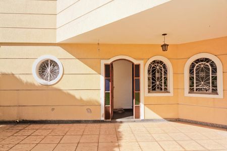 Casa à venda com 400m², 4 quartos e 8 vagasÁrea externa