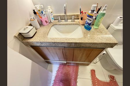 Apartamento à venda com 64m², 2 quartos e 1 vagaBanheiro da Suíte