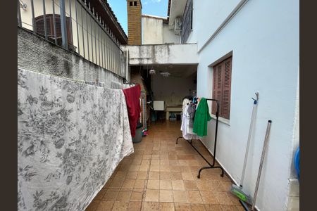Casa à venda com 190m², 4 quartos e 2 vagas Casa à venda com 190m², 4 quartos e 2 vagasQuintal