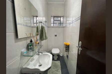 Casa à venda com 190m², 4 quartos e 2 vagas Casa à venda com 190m², 4 quartos e 2 vagasBanheiro 3