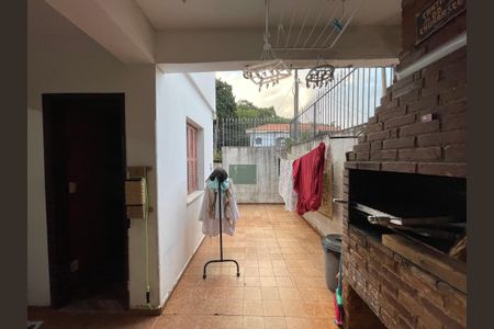 Casa à venda com 190m², 4 quartos e 2 vagas Casa à venda com 190m², 4 quartos e 2 vagasQuintal