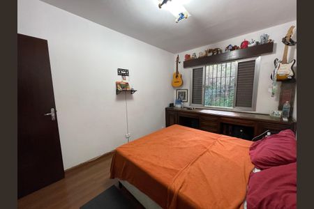 Casa à venda com 190m², 4 quartos e 2 vagas Casa à venda com 190m², 4 quartos e 2 vagasQuarto 3