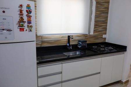 Casa à venda com 115m², 3 quartos e 2 vagas Casa à venda com 115m², 3 quartos e 2 vagasCozinha
