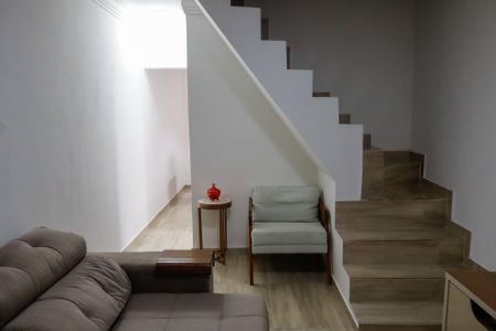 sala de casa à venda com 3 quartos, 115m² em Jardim Veloso, Osasco