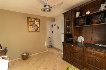 Sala de apartamento para alugar com 1 quarto, 42m² em Bangu, Rio de Janeiro