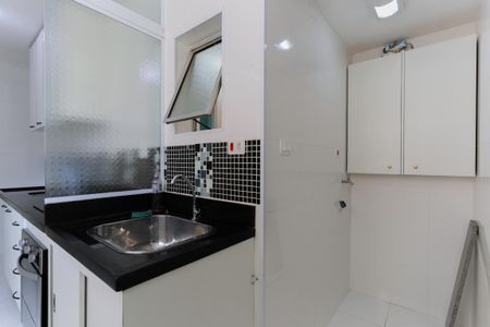 Apartamento à venda com 70m², 3 quartos e 1 vagaÁrea de serviço