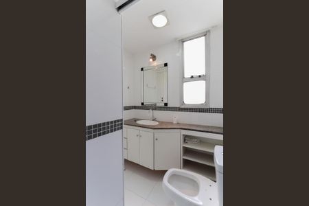 Apartamento à venda com 70m², 3 quartos e 1 vagaBanheiro da suíte