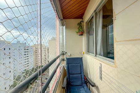 Apartamento à venda com 57m², 2 quartos e 1 vagaVaranda