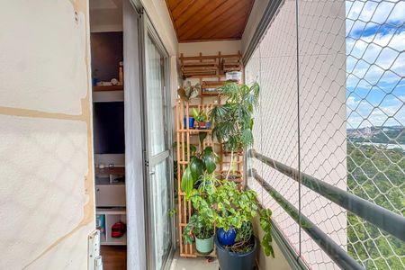 Apartamento à venda com 57m², 2 quartos e 1 vagaVaranda