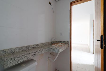 Apartamento para alugar com 44m², 2 quartos e sem vagaBanheiro