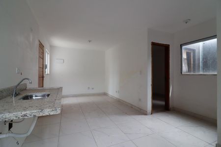 Sala/Cozinha e Área de Serviço de apartamento à venda com 2 quartos, 44m² em Vila Guilhermina, São Paulo