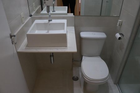 Apartamento à venda com 60m², 2 quartos e 1 vagaBanheiro 1