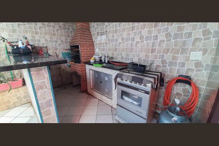 Casa à venda com 185m², 4 quartos e 2 vagas