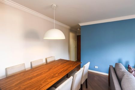 Apartamento à venda com 70m², 2 quartos e 1 vagaSala