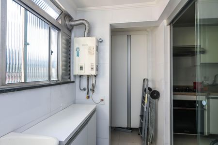 Apartamento à venda com 70m², 2 quartos e 1 vagaÁrea de Serviço