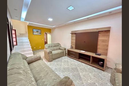 Casa à venda com 299m², 3 quartos e 2 vagas Casa à venda com 299m², 3 quartos e 2 vagasSala