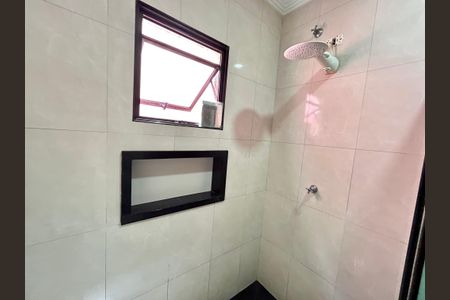 Casa à venda com 299m², 3 quartos e 2 vagas Casa à venda com 299m², 3 quartos e 2 vagasBanheiro da Suíte