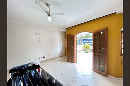 Casa à venda com 299m², 3 quartos e 2 vagas Casa à venda com 299m², 3 quartos e 2 vagasQuarto Suíte