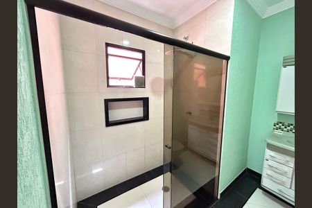 Casa à venda com 299m², 3 quartos e 2 vagas Casa à venda com 299m², 3 quartos e 2 vagasBanheiro da Suíte