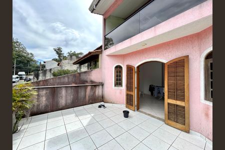 Casa à venda com 299m², 3 quartos e 2 vagas Casa à venda com 299m², 3 quartos e 2 vagasSacada da Suíte
