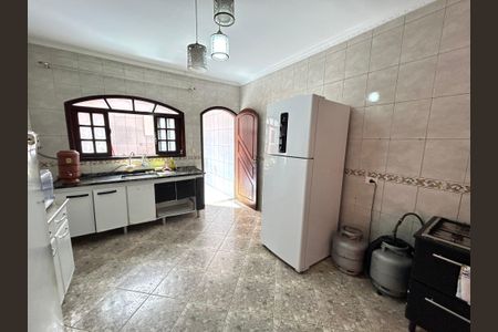 Casa à venda com 299m², 3 quartos e 2 vagas Casa à venda com 299m², 3 quartos e 2 vagasCozinha