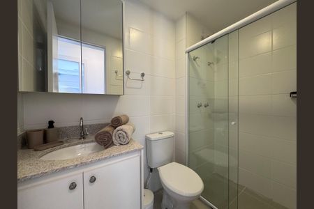 Apartamento à venda com 50m², 2 quartos e 1 vaga Apartamento à venda com 50m², 2 quartos e 1 vagaBanheiro Social