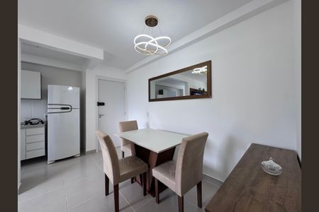 Apartamento à venda com 50m², 2 quartos e 1 vaga Apartamento à venda com 50m², 2 quartos e 1 vagaSala