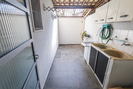 Apartamento para alugar com 75m², 3 quartos e 1 vagaarea privativa e de serviço