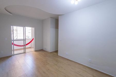 sala de apartamento para alugar com 3 quartos, 75m² em São Luiz, Belo Horizonte