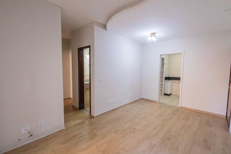 sala de apartamento para alugar com 3 quartos, 75m² em São Luiz, Belo Horizonte