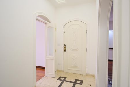 Casa à venda com 320m², 5 quartos e 3 vagasHall de Entrada