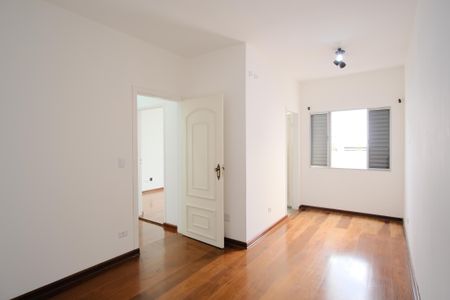 Casa à venda com 320m², 5 quartos e 3 vagasSuíte 2