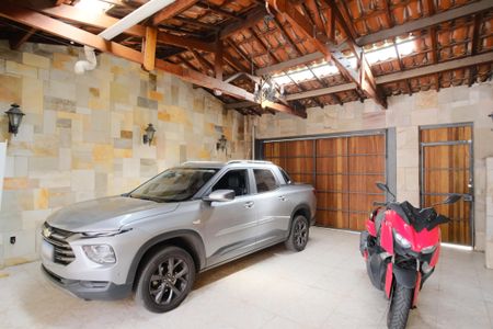 Casa à venda com 320m², 5 quartos e 3 vagasGaragem