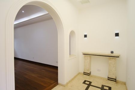 Casa à venda com 320m², 5 quartos e 3 vagasHall de Entrada