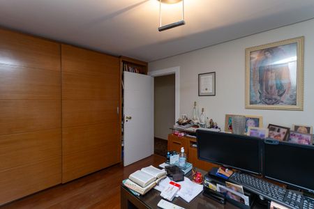 Apartamento à venda com 195m², 3 quartos e 2 vagasQuarto 1