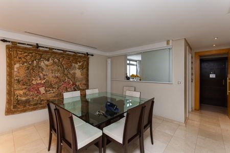 Apartamento à venda com 195m², 3 quartos e 2 vagasSala