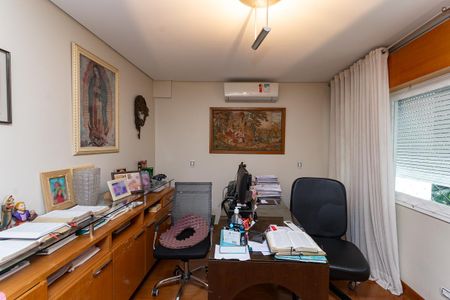 Apartamento à venda com 195m², 3 quartos e 2 vagasQuarto 1