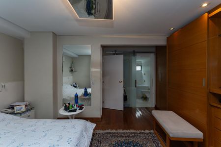 Apartamento à venda com 195m², 3 quartos e 2 vagasQuarto 3 Suíte