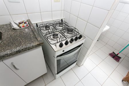 Apartamento para alugar com 55m², 2 quartos e 1 vaga Apartamento para alugar com 55m², 2 quartos e 1 vagaCozinha - Fogão